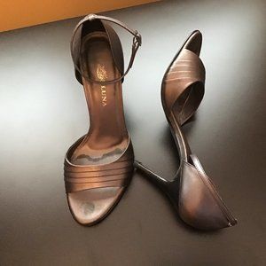 Luna Dress Shoes - Ostritch colour